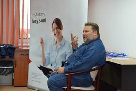 Pokaż zdjęcie: Tomasz Czajczyc pracownik Warmińsko-Mazurskiego Oddziału PFRON