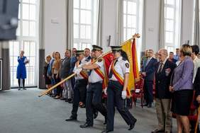 Pokaż zdjęcie: uroczystości w Urzędzie Miasta z okazji odznaczeń Za zasługi dla Miasta Łodzi