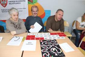 Pokaż zdjęcie: Uczestnicy Integracyjnego Festiwalu Nauki w Koninie o tematyce zwycięskiego Powstania Wielkopolskiego