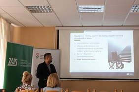 Pokaż zdjęcie: Aktywność naukowo-zawodowa osób z niepełnosprawnością Krzysztof Piskorz  ZUS Lublin