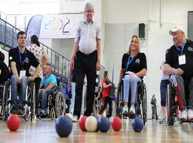 Pokaż zdjęcie: na zdjęciu: organizatorzy imprezy z regionu łódzkiego FAR  Monika Mazur i Michał Matusiak oraz przedstawiciel PFRON Władysław Skwarka