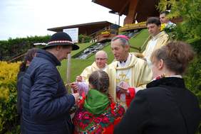 Pokaż zdjęcie: Procesja z darami 