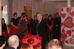 Pokaż zdjęcie: wystąpienie Andrzeja Opali - Starosty Powiatu Łódź - Wschód