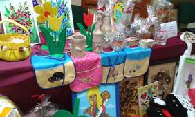 Pokaż zdjęcie: Stoisko z rękodziełem