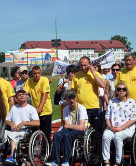 Uczestnicy spotkania podczas otwarcia