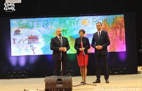 Pokaż zdjęcie: Międzynarodowy Dzień Osób Niepełnosprawnych w Koninie (od lewej: Józef Nowicki, Prezydent Miasta Konina; Anna Skupień, dyrektor Oddziału Wielkopolskiego PFRON; Sławomir Lorek, Z-ca Prezydenta Miasta Konina)