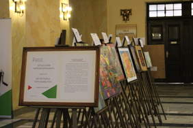 Pokaż zdjęcie: Wystawa prac