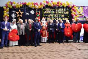 Pokaż zdjęcie: 14. finał akcji „Zostań Świętym Mikołajem” (fot. Krzysztof Gryzło)