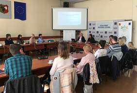 Pokaż zdjęcie:  Uczestnicy szkolenia w Urzędzie Miasta Leszno wraz z ekspertami PFRON Uczestnicy szkolenia w Urzędzie Miasta Leszno wraz z ekspertami PFRON