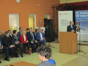 Pokaż zdjęcie: III Integracyjny Festiwal Nauki w Mielnicy Dużej z udziałem Anny Skupień, dyrektor Oddziału Wielkopolskiego PFRON