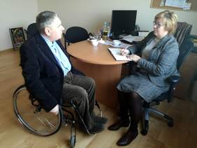 Pokaż zdjęcie: Bogdana Dąsal - Pełnomocnik Prezydenta Miasta Krakowa ds. Osób Niepełnosprawnych oraz  Marta Mordarska – dyrektor Oddziału Małopolskiego PFRON