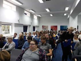 Pokaż zdjęcie: Wykład cieszył się dużym zainteresowaniem