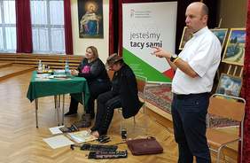 Pokaż zdjęcie: Spotkanie tłumaczone na język migowy