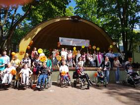 Pokaż zdjęcie: Obchody Dnia Godności Osób z Niepełnosprawnością Intelektualną w Kielcach 