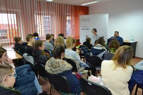 Pokaż zdjęcie: Prelekcja Tomasza Czajczyca