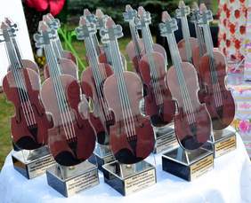 Pokaż zdjęcie: nagrody XVIII Przeglądu Twórczości Artystycznej Osób Niepełnosprawnych - Skrzynno 2018