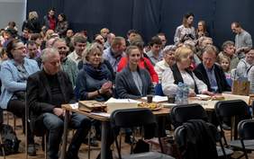 Pokaż zdjęcie: jury i zaproszeni goście