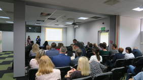 Pokaż zdjęcie: Uczestnicy wydarzenia