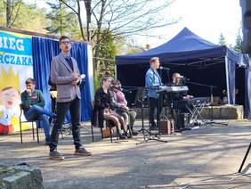 Pokaż zdjęcie: IV Bieg Korczaka w Policach - Zespół Serca Rytm z Polic