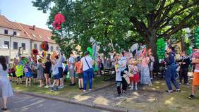 Pokaż zdjęcie: Korowód na rozpoczęcie 