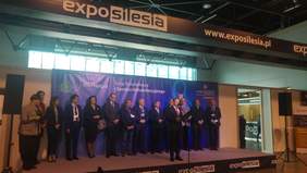 Pokaż zdjęcie: Honorowi goście targów rehabilitacyjnych REHexpo w Sosnowcu