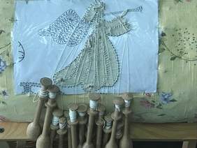 Pokaż zdjęcie: Koronki - rękodzieło podopiecznych ŚDS w Gorlicach