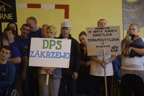 Pokaż zdjęcie: Udział w zmaganiach sportowych wzięło 12 reprezentacji ośrodków terapeutycznych z regionu