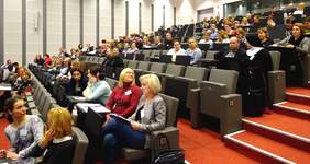 Pokaż zdjęcie: Uczestnicy Wielkopolskiego Forum Warsztatów Terapii Zajęciowej