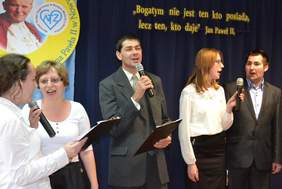 Pokaż zdjęcie: Występy artystyczne uczestników WTZ