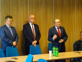 Pokaż zdjęcie: Dyrektor Andrzej Michalski przemawia