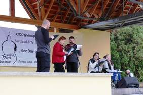 Pokaż zdjęcie: XIX Ogólnopolski Festiwal Artystyczny „Bez Barier" na Świętej Górze