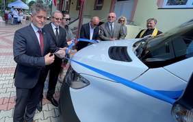 Pokaż zdjęcie: WTZ w Fanisławicach ma nowy autobus ( fot. Radio Kielce)