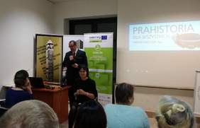 Pokaż zdjęcie: Otwarcie Konferencji przez dyrektora dr hab. Jacka Górskiego 