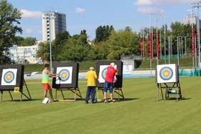 Pokaż zdjęcie: Sprawdzenie wyników zawodów