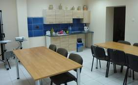 Pokaż zdjęcie: pomieszczenie socjalno- szkoleniowe