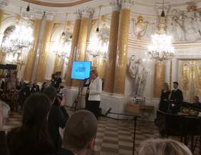 Pokaż zdjęcie: Małżonka Prezydenta RP Agata Kornhauser – Duda