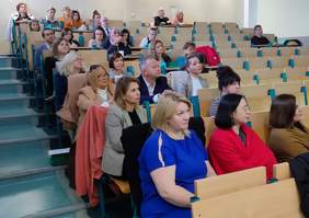 Pokaż zdjęcie: Uczestnicy konferencji w Koszalinie