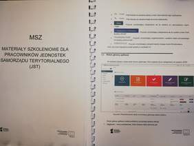 Pokaż zdjęcie: Materiały szkoleniowe dla pracowników jednostek samorządu terytorialnego
