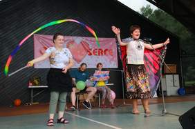 Pokaż zdjęcie: Występy artystyczne (Fot: Starostwo Powiatowe w Nowym Sączu)