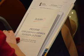 Pokaż zdjęcie: Materiały dla uczestników konsultacji „Za życiem”