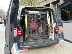 Pokaż zdjęcie: Oprzyrządowanie do samochodu