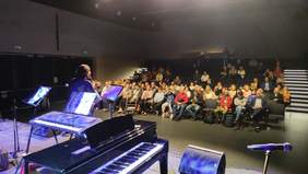 Pokaż zdjęcie: Widownia