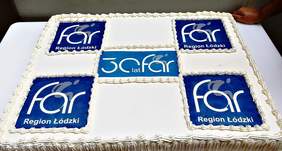 Pokaż zdjęcie: tort okolicznościowy z okazji 30 lecia Fundacji Aktywnej Rehabilitacji