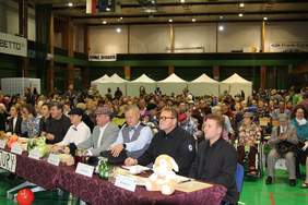 Pokaż zdjęcie: Festiwal Piosenki Podwórkowej trwa