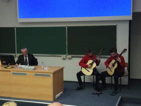 Pokaż zdjęcie: Występ artystyczny