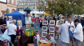 Pokaż zdjęcie: prace wykonane przez  osoby z niepełnosprawnościami