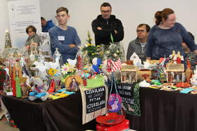 Pokaż zdjęcie: Stoisko wystawiennicze