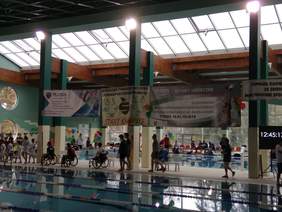 Pokaż zdjęcie: Przemarsz uczestników zawodów