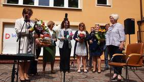 Pokaż zdjęcie: Jubileusz XXV-lecia Filii nr 2 „Klubu Ogrody” Zespołu Dziennych Domów Pomocy w Poznaniu z udziałem przedstawiciela Oddziału Wielkopolskiego PFRON