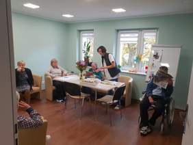 Pokaż zdjęcie: Osoby korzystające ze wsparcia w Centrum